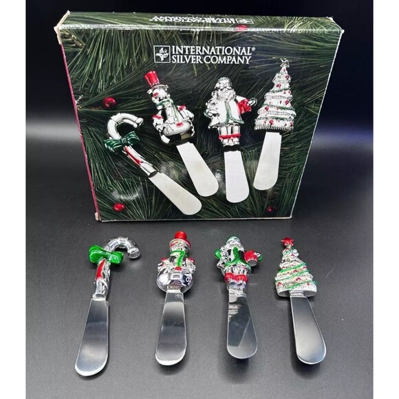 International Silver Company Christmas Holiday Cheer 4pc Spreader Set Santa NEW - Picture 4 of 10